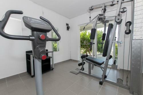 Villa Ozzi With 9 Bedrooms & Private Pool