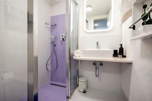 Hostal Riva Residence