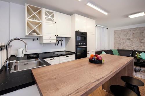 Hostal Riva Residence