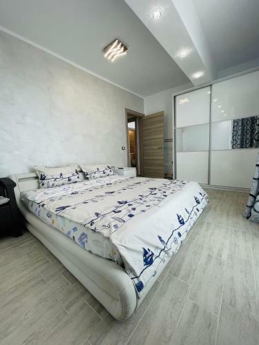 Apartament White Alezzi