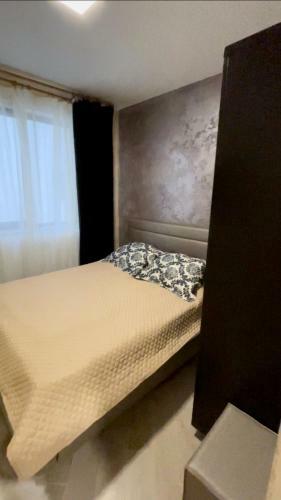 Gold Apartment 4U