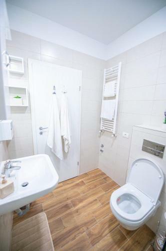 Two Steps Apartment