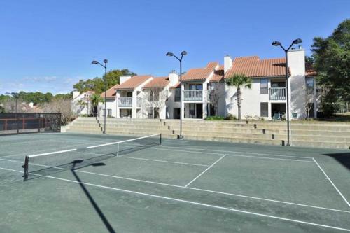 Tops'l Tennis Village 12