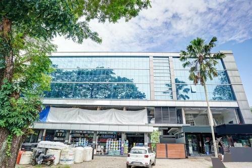 Hotel Oyo Flagship 83172 Royal Rooms