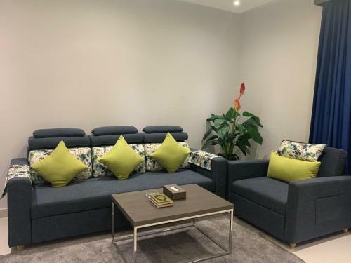 Holiday Plus Hotel Suites
