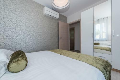 Apartamentos Villa Franica