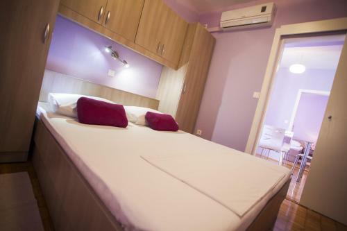 Hostal Villa Neda