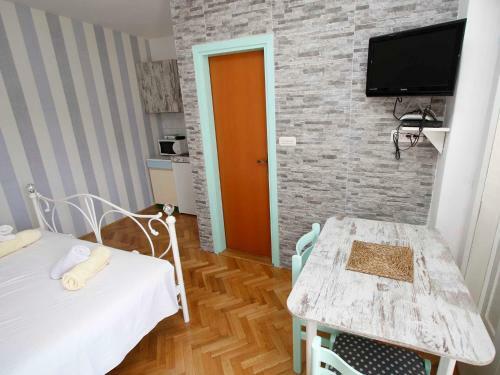 Apartments Srdjan