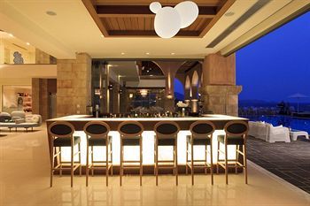 Boutique 5 Hotel & Spa