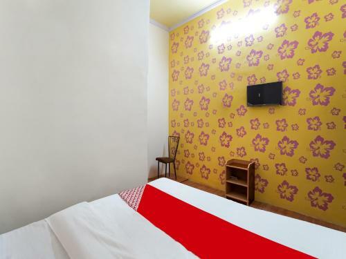 Oyo 78445 Hotel The Golden Crown