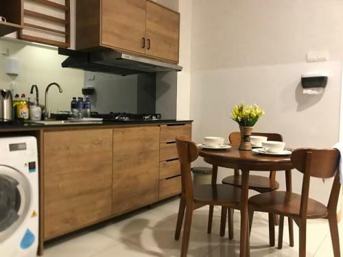 Hostal Eyu@timurbay Seaview Residence