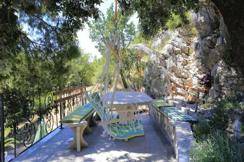 Apartments With A Parking Space Makarska - 18367