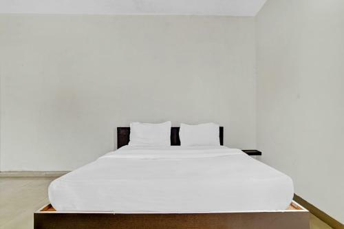 Collection O 83271 Hotel Shipra Residency