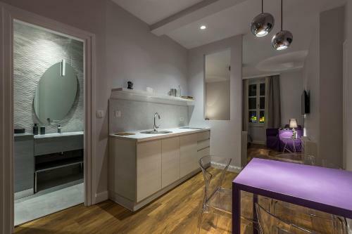 Hostal Piano Nobile Rooms