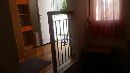 Hostal Guesthouse Maestral