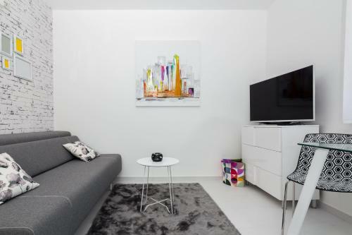 Old City Luxury Apartment Iris