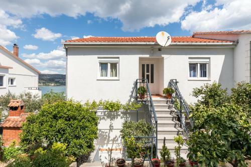 Apartments Rogulj
