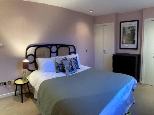 Apartamento Stylish 2 Bed Accessible Flat Perfect Location
