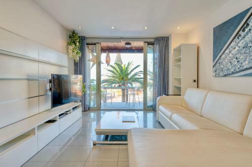 Apartamento Oceanfront Balcony With 2bed & 2bath In Las Canteras