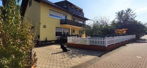 Apartamento Monteur Unterkunft G�stewohnung Ferienwohnung - Haus Huth