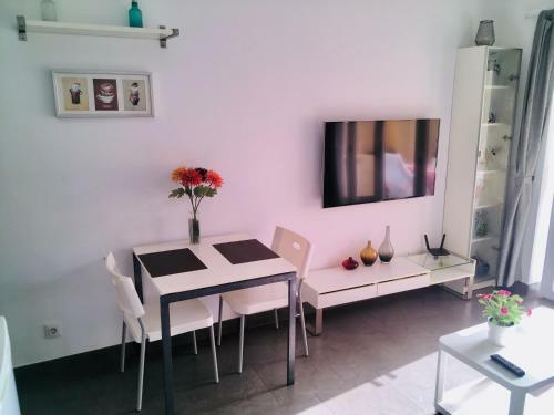 Mareverde Complex Apartment, Pool View