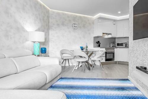 Ocean Garden 2 Bed Apartment