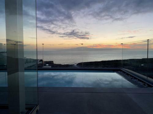 Rocavista - Villa With Heated Rooftop Pool And Amazing Ocean View