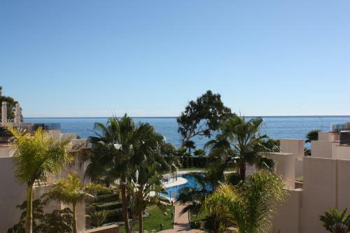 125 - Beach Apartment - Private Pool
