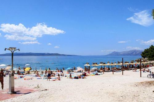 Apartments With A Parking Space Makarska - 18145