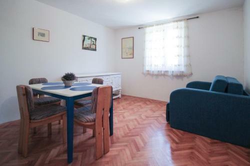 Opera Apartment And Studio