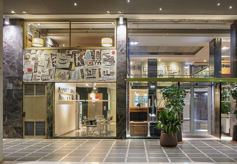 Hotel Plaza
