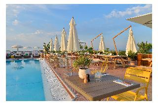 Hotel Elysee Palace