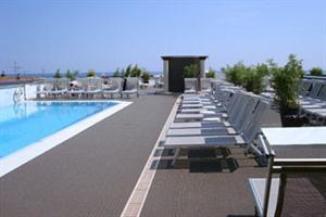 Hotel Elysee Palace
