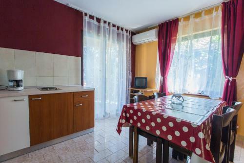 Apartments Bilaja