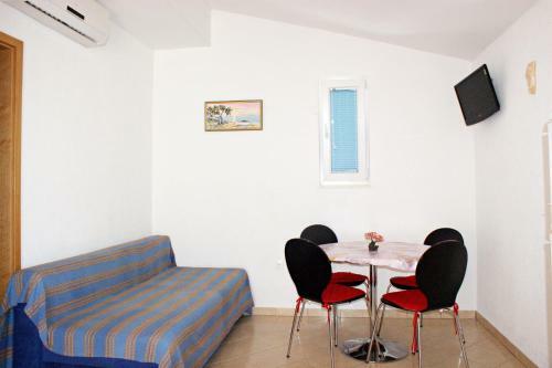 Apartments Kairos - Bili 9
