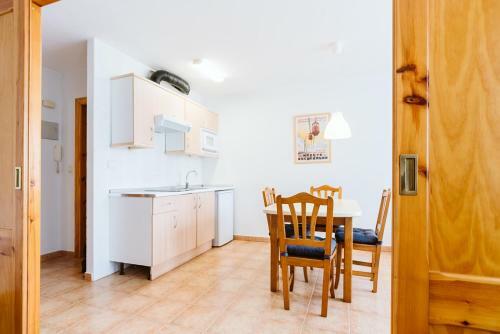 Apartamento Brazatos - Formigal, 8 Pax Y Jard�n