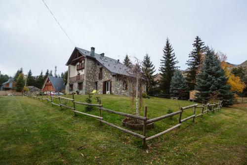 Apartamento Brazatos - Formigal, 8 Pax Y Jard�n