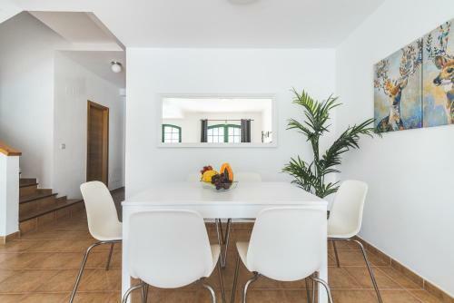 Home2book Residencial Las Candelarias 3