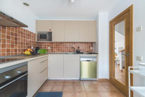 Home2book Residencial Las Candelarias 3