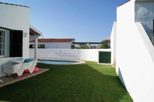 Villa With Private Pool, Spacious Garden & Bbq