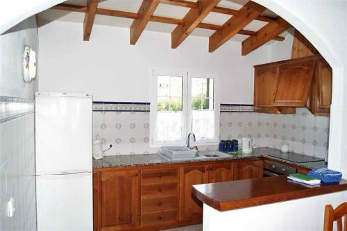 Villa With Private Pool, Spacious Garden & Bbq