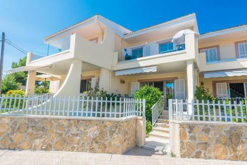 Seaside House V