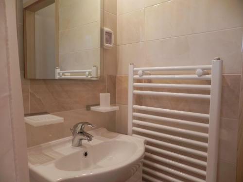 Apartamentos House Mitic