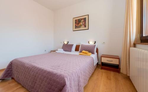 Apartamentos House Mitic