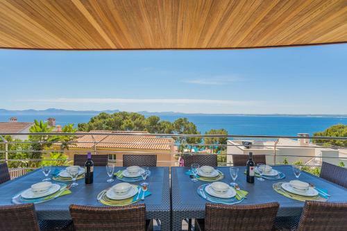 Villa Alcanada, Con Vistas Al Mar.