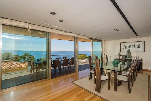 Villa Alcanada, Con Vistas Al Mar.