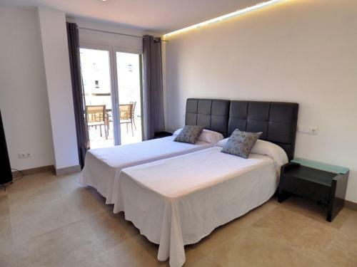 4 Bedroom Luxury Apartment With Sea View