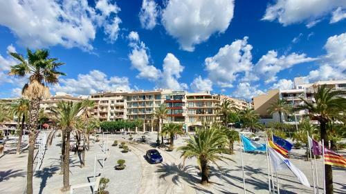 4 Bedroom Luxury Apartment With Sea View