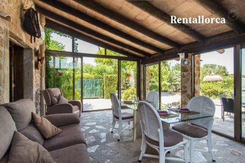Finca Comptesses Petit