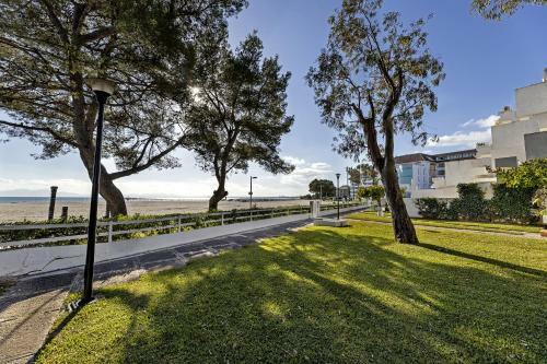 Beachfront Apartment In Alcudia Beach Cb 3